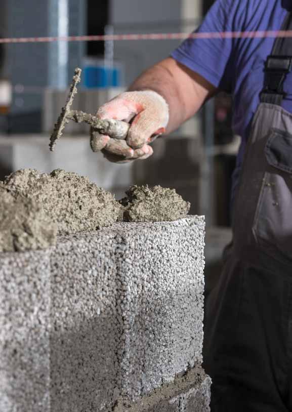 PODNEBNO NEVTRALEN IN OBSTOJEN je obstojen proizvod, izdelan izključno iz cementa, vode in mineralnih