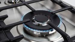 KOMBINIRANI ŠTEDILNIKI Gorilniki ChefBurners Zmogljivejše in učinkovitejše kuhanje Novi visoko učinkoviti gorilniki ChefBurners omogočajo učinkovitejšo porabo plina in