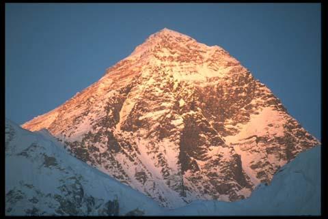Ko sem bil leta 1999 na Cho oyu in sem z vrha v lepem vremenu videl Everest, si nisem mislil, da bom na njem stal že naslednje leto, saj je že pogled nanj bil velika nagrada.