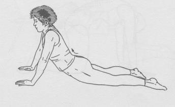 roke imej pod rameni počasi se dviguj z zgornjim delom telesa medenica je ves čas na tleh če čutiš bolečine v hrbtu ne
