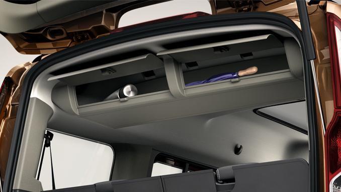 AM/FM radio Avdio sistem Ford SYNC Navigacijski sistem Ford SYNC s kamero za pomoč pri vzvratni vožnji USB/iPod vtičnica INSTRUMETNI IN KONTROLE Paket za