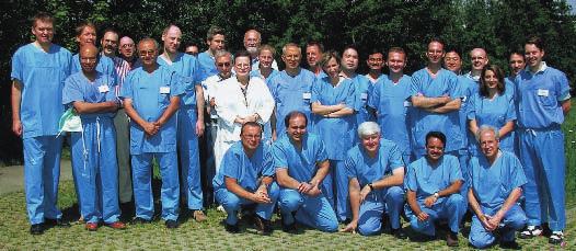 140 STROKOVNA SREČANJA Otokirurgija in otonevrokirurgija Saba Battelino Otonevrokirurgija je novejša smer kirurgije, ki združuje in vključuje specialiste kirurge obeh osnovnih kirurških vej.