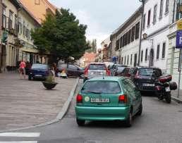 Staro mestno jedro izhodišča: Zelo visok delež dolgotrajnega parkiranja; Zelo visok delež tranzitnega prometa (90% iz Cankarjeve ulice) Obstoječe parkirne površine na ulicah zasedajo prostor, ki bi