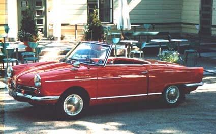Zelo dobro se vidi trikotni bat. KJE VSE SE JE VRTEL WANKLOV MOTOR NSU Spider-(l.1964) je bil prvi avtomobil v katerem se je vrtel Wanklov rotacijski motor.