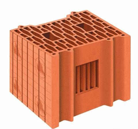 Pri klasični gradnji pod temeljno ploščo ne dajemo toplotne izolacije, kar pa ne velja za nizkoenergijsko hišo, katera ima pod temeljno ploščo 10 cm toplotne izolacije, kar nam temeljno