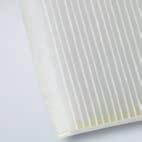 od 21 TOYOTIN IZBOLJŠAN FILTER ZRAKA Z AKTIVNIM OGLJEM V KABINI Ta filter iz visokokakovostne netkane tkanine s plastjo aktivnega oglja odstrani 25 % več škodljivih snovi kot standardni filter,