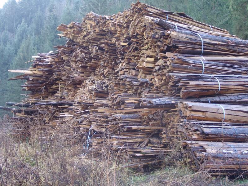 Slika 32: Briketi Lesni ostanki: neonesnaženi ostanki primarne in sekundarne predelave lesa (krajniki, očelki,