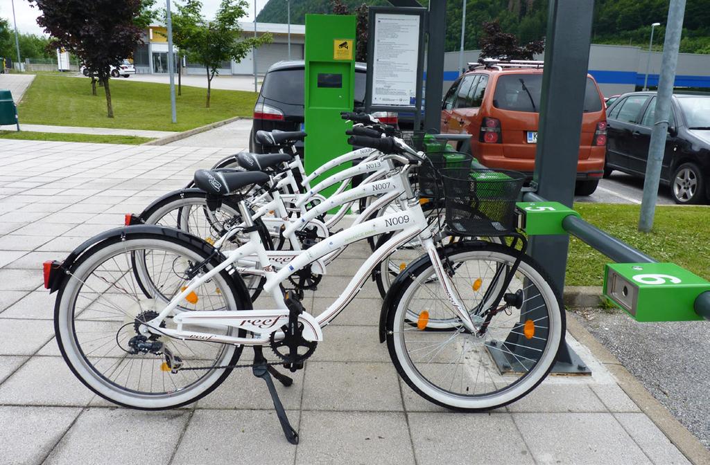 Postaja JeseNICE bikes pri upravni enoti Občine Jesenice 9.3 Cilji Prometni steber Cilj Ciljna vrednost Kazalnik Povečati delež kolesarjenja.