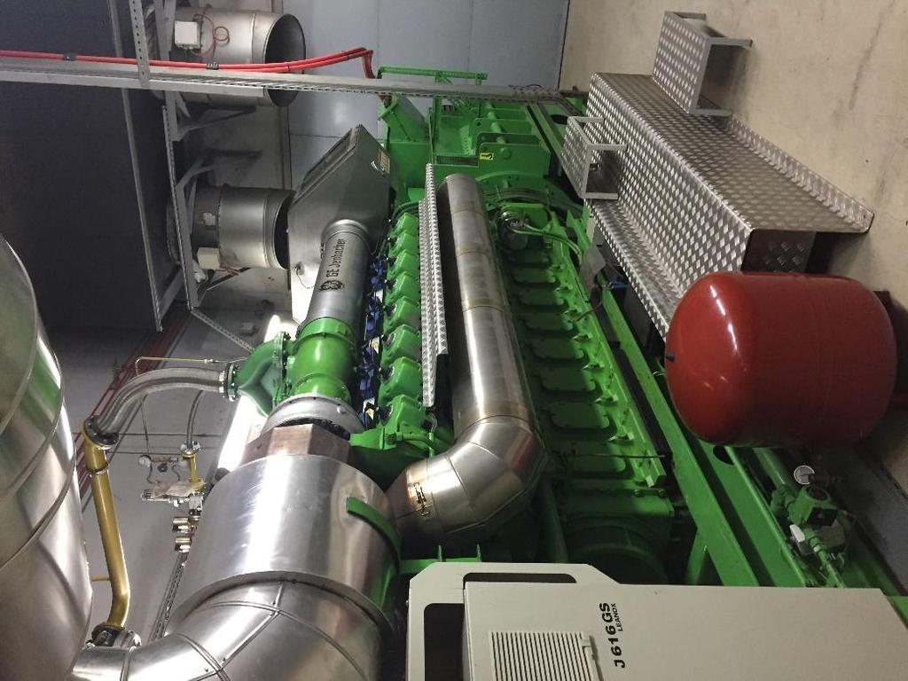 Za prenos toplote od energetskega vira do odjemalčevih naprav toplotne postaje treba zgraditi cevovode, po katerih se pretaka vroča voda.